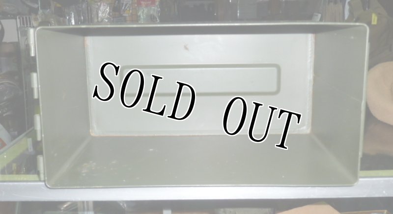 画像7: 米軍実物 アーモボックス 840 CRTG 5.56MM 弾薬ケース  (7)