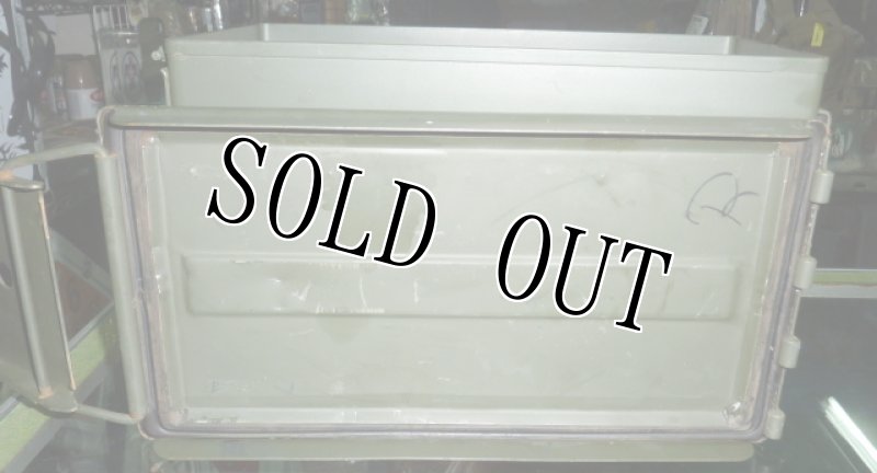 画像8: 米軍実物 アーモボックス 840 CRTG 5.56MM 弾薬ケース  (8)