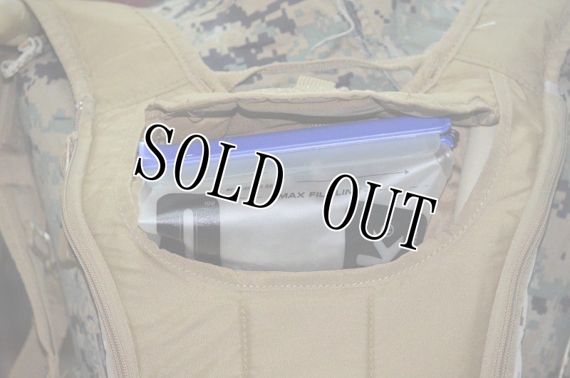 画像8: 米軍放出品,コヨーテ・デザート2WAY ハイドレーション (8)