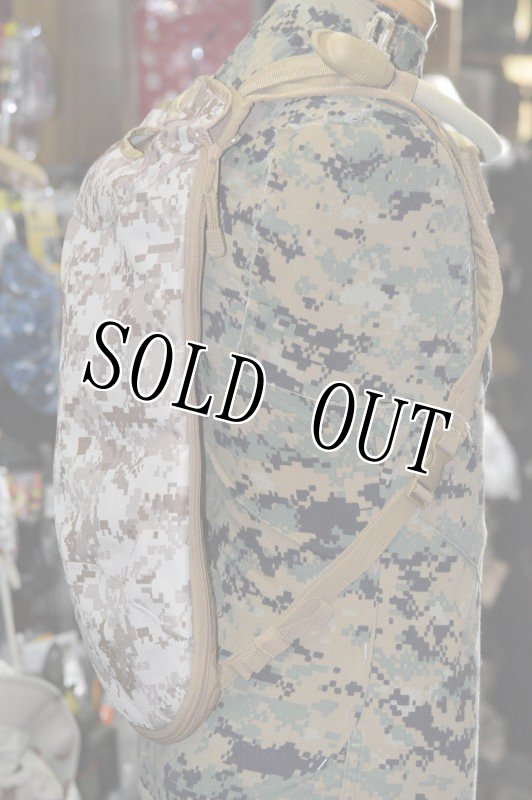 画像4: 米軍放出品,コヨーテ・デザート2WAY ハイドレーション (4)