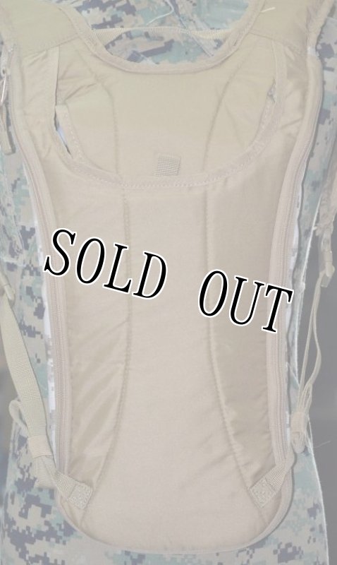 画像6: 米軍放出品,コヨーテ・デザート2WAY ハイドレーション (6)