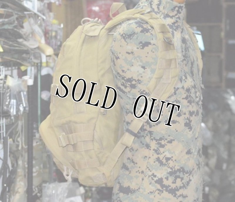 画像4: 米軍実物 イーグル バックパック カーキ (4)