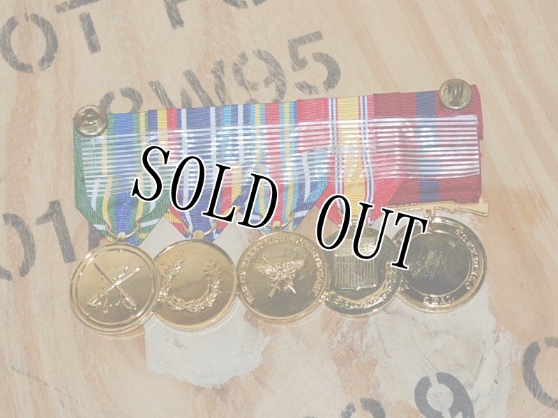 画像2: 米軍実物　US　MARINE　リボン　勲章 (2)