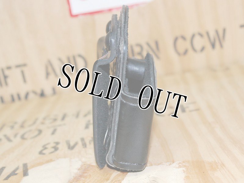 画像2: 米軍実物  SAFARILAND サファリランド 製   COLT 1911 ダブルマガジンポーチ 本革 (2)