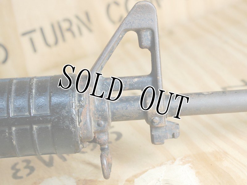 画像13: 米軍実物  US Marines Rubber TRAINING RIFLE M16A2  T 07 83B  (13)