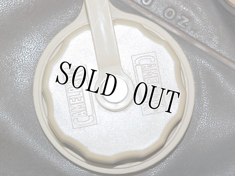 画像6: 米軍放出品 キャメルバック デザート3C 70OZ(2リットル) (6)