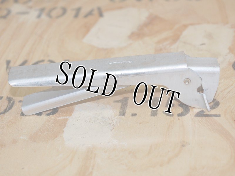 画像3: 米軍実物 Coleman PEAK 1 アルミケース & ハンドル (3)