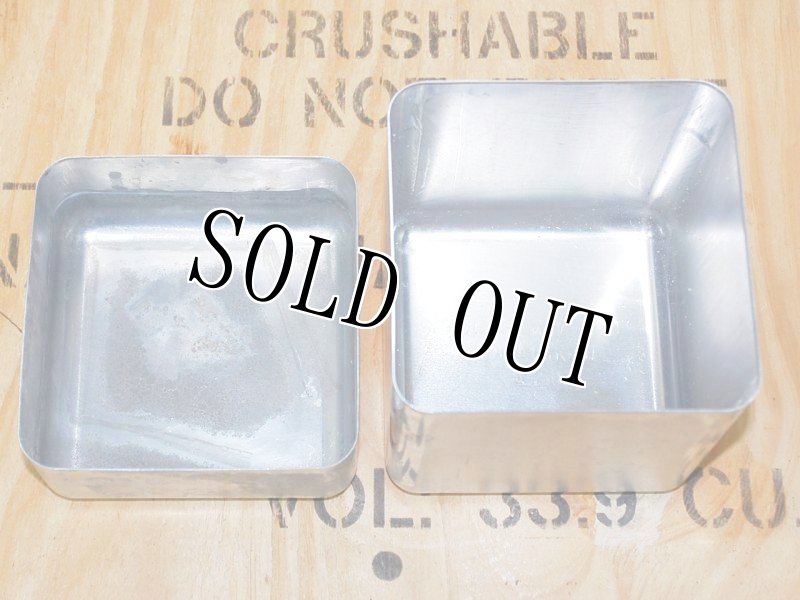 画像2: 米軍実物 Coleman PEAK 1 アルミケース & ハンドル (2)