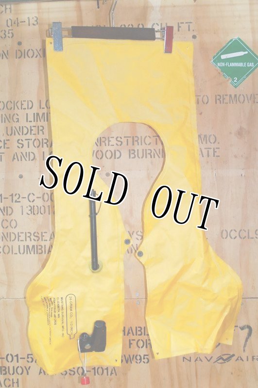 画像10: 米軍放出品,LIFE RESERVER VEST パープル L (10)