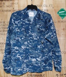 U.S. NAVY 迷彩 ミリタリージャケット M-R 米軍実物 US NAVY, 迷彩ジャケット 35-XS NWU.（NAVY）