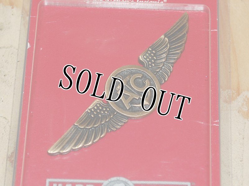 画像2: 米軍放出品 Novelty badge regular antique gold Navy aircrew (2)