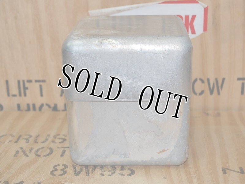 画像5: 米軍実物 Coleman PEAK 1 アルミケース & ハンドル (5)