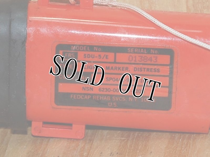 画像4: 米軍実物 US ストロボライト/ポーチ セット (4)