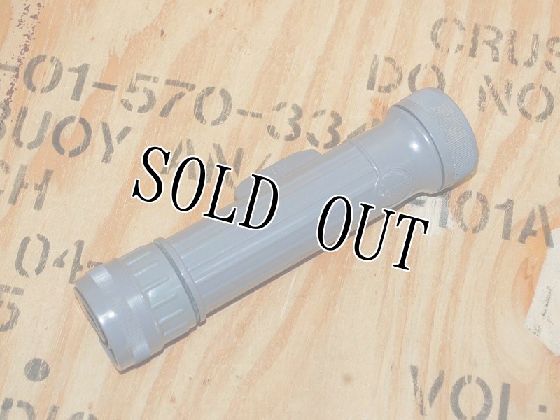 画像2: 米軍実物 U.S.NAVY FULTON ミリタリーライト  MX-993/U ストレート型 LED球 (2)