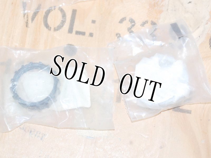 画像16: 米軍実物　Norotos Night Vision RHNO II Helmet Mount セット (16)