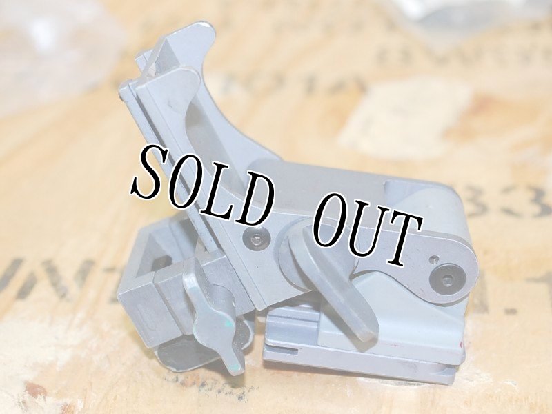 画像8: 米軍実物　Norotos Night Vision RHNO II Helmet Mount セット (8)