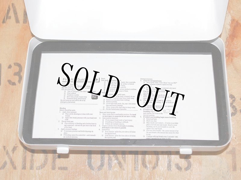 画像8: 米軍放出品 FIRST AID KIT CASE (8)