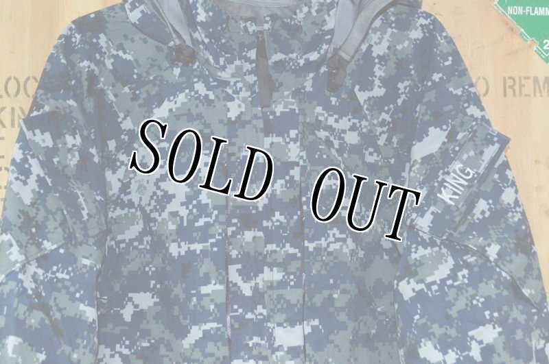画像2: 米海軍実物 US NAVY GORE-TEX パーカー S-XS (2)