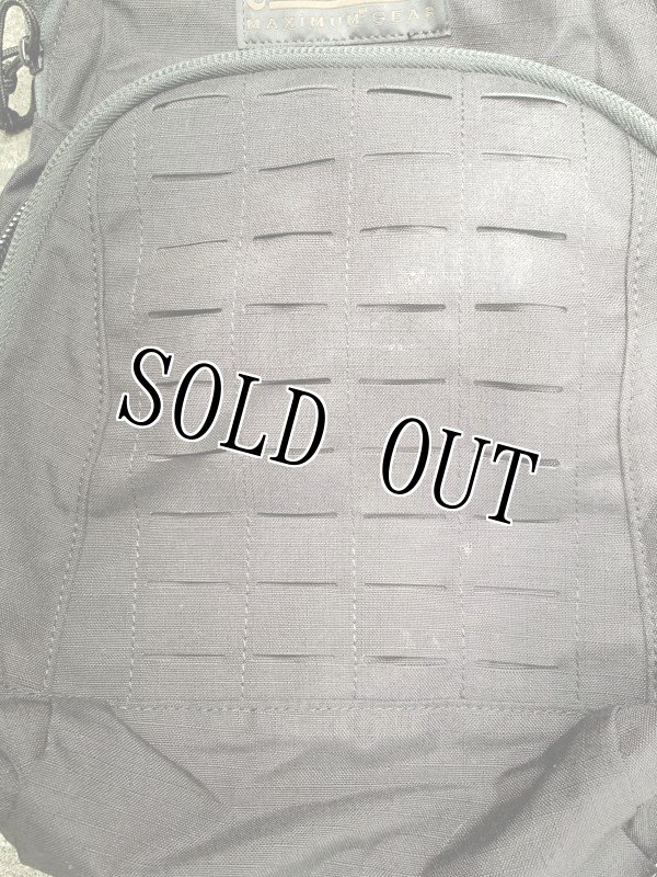 画像4:  米軍放出品 キャメルバック MULEミリタリー  ハイドレーションパック - ブラック (4)