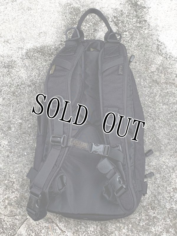 画像2: 米軍放出品 CAMELBAK M.U.L.E  ハイドレーションバッグ (2)