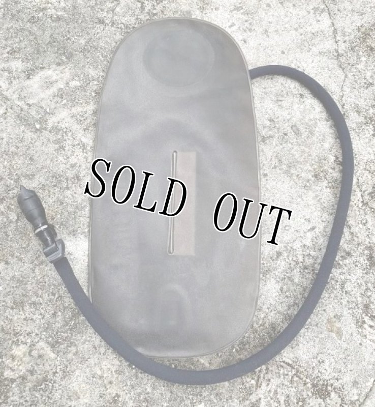 画像15: 米軍放出品 CAMELBAK M.U.L.E  ハイドレーションバッグ (15)