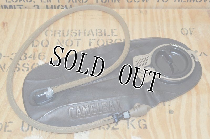 画像18:  米軍放出品 キャメルバック MULEミリタリー  ハイドレーションパック  (18)