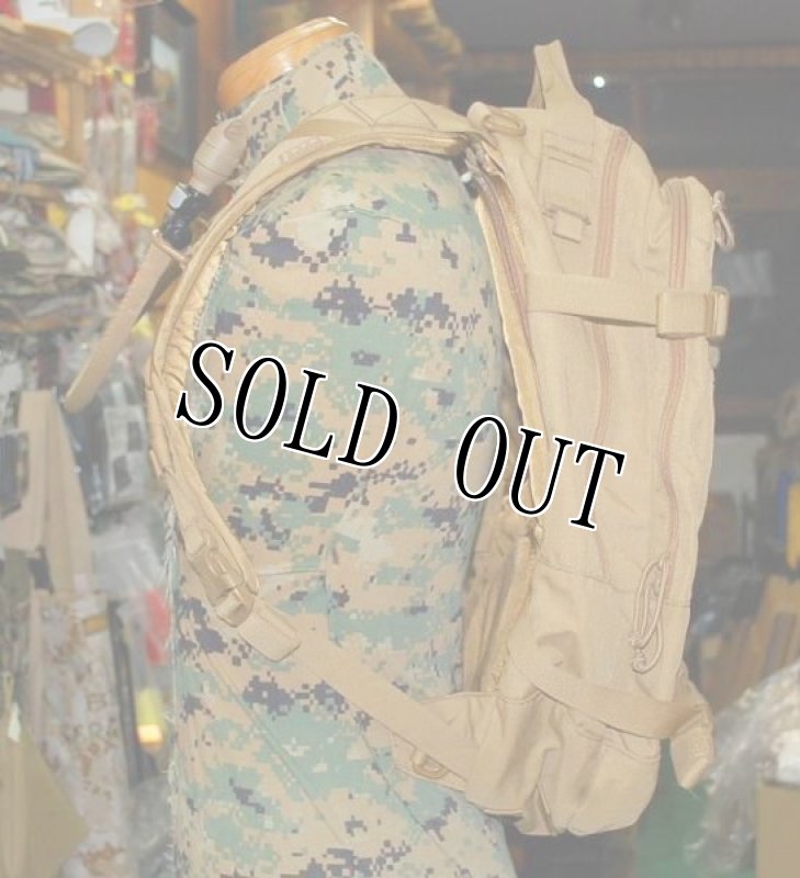 画像4:  米軍放出品 キャメルバック MULEミリタリー  ハイドレーションパック  (4)