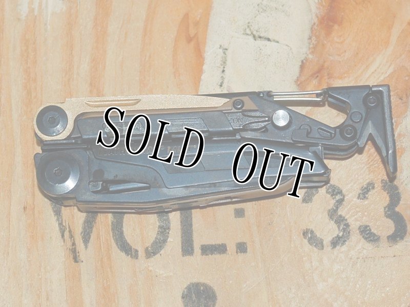画像3: 米軍放出品 LEATHERMAN MUT  マルチツール (3)