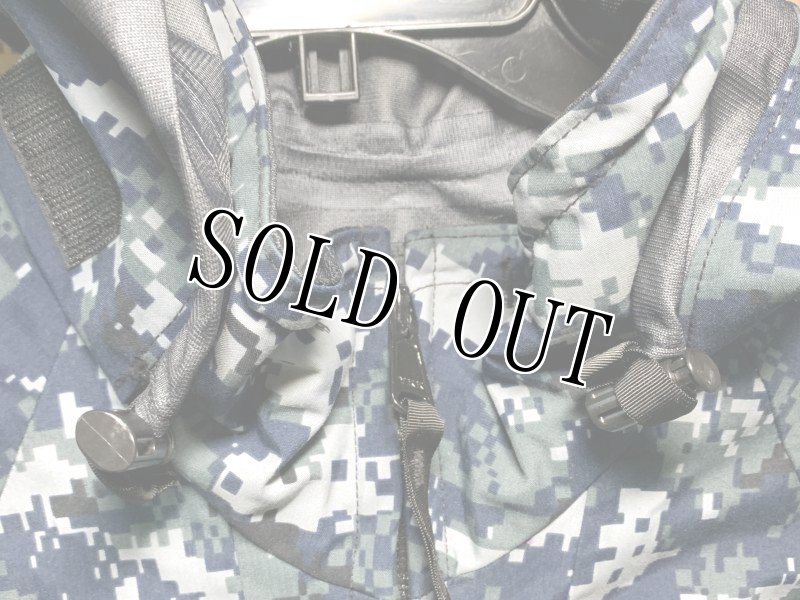 画像5: 米海軍実物 US NAVY 階級章付き GORE-TEX パーカー S-R (5)