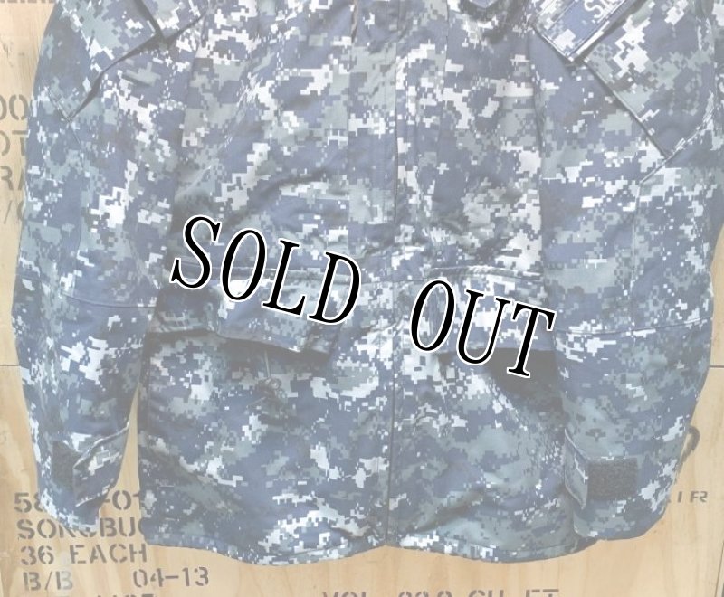 画像3: 米海軍実物 US NAVY 階級章付き GORE-TEX パーカー S-R (3)