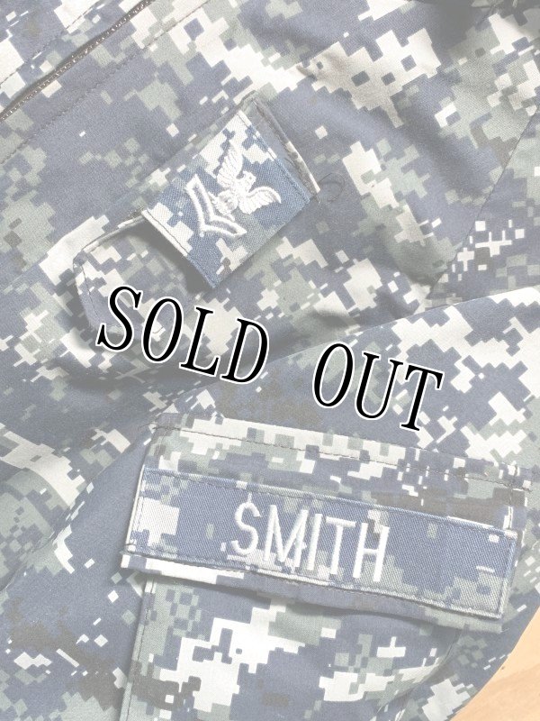 画像4: 米海軍実物 US NAVY 階級章付き GORE-TEX パーカー S-R (4)