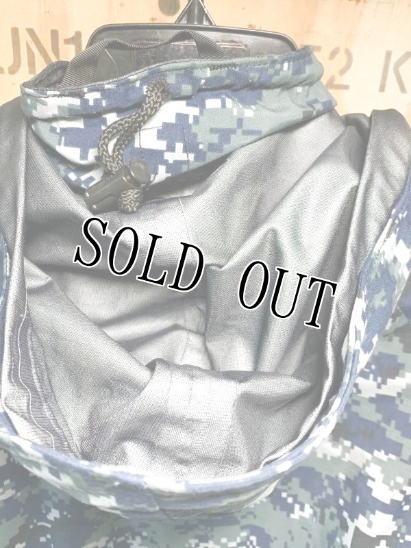 画像7: 米海軍実物 US NAVY 階級章付き GORE-TEX パーカー S-R (7)