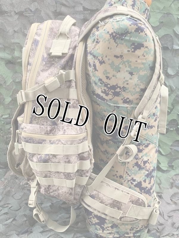 画像2: 米軍放出品 SOG Opord Tactical Day Pack 39.1-Liter Storage Canyon Sand (2)