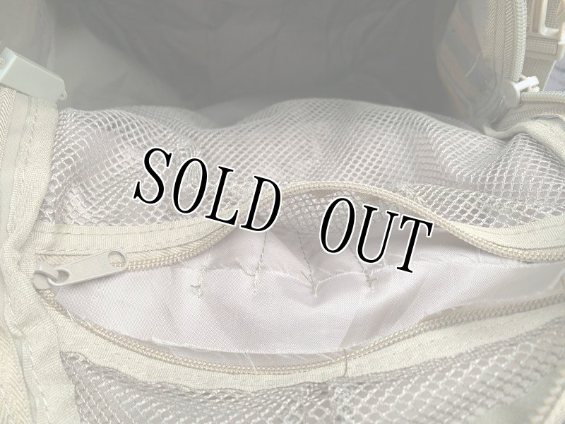 画像16: 米軍放出品 SOG Opord Tactical Day Pack 39.1-Liter Storage Canyon Sand (16)