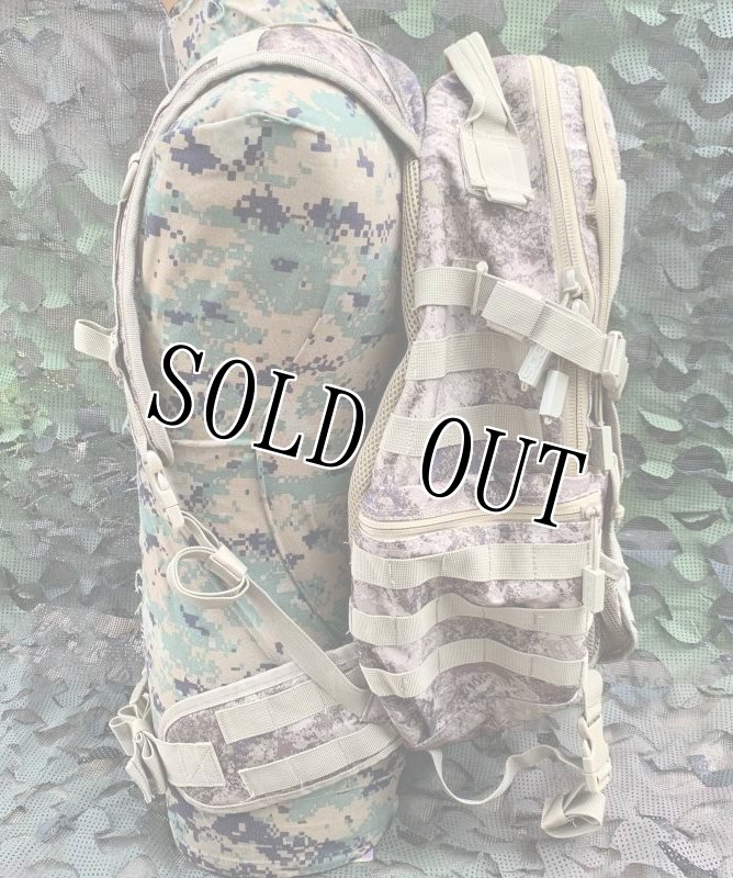 画像4: 米軍放出品 SOG Opord Tactical Day Pack 39.1-Liter Storage Canyon Sand (4)