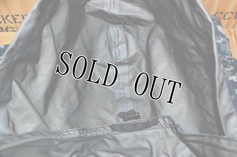 画像4: 米海軍実物　US NAVY　階級章付き　GORE-TEX　パーカー　S-XS (4)