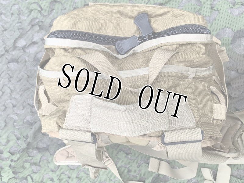 画像4: 米軍実物 S.O.Tech Medical Trauma Backpack - MPMD Coyote Brown   (4)