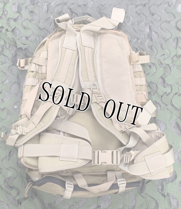 画像3: 米軍実物 S.O.Tech Medical Trauma Backpack - MPMD Coyote Brown   (3)
