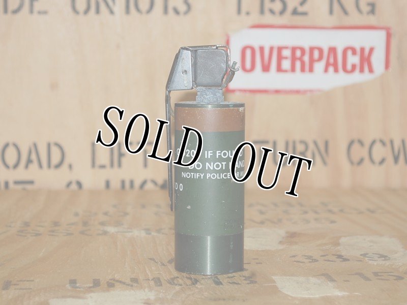 画像3: 米軍実物 NICO BTV-1 Flash Bang Grenade (3)