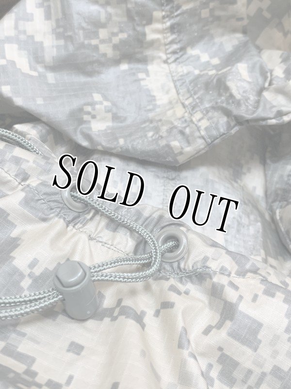 画像7: 米陸軍実物 ACU ポンチョ (7)