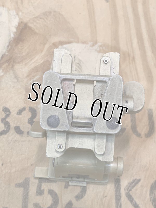 画像5: 米軍実物 NOROTOS NIGHT VISION HELMET MOUNTS (5)