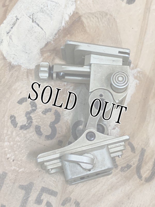 画像3: 米軍実物 NOROTOS NIGHT VISION HELMET MOUNTS (3)