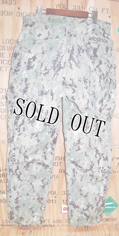 画像4: 米軍実物,US NAVY,　AOR2　NUW　迷彩パンツ　TYPEIII　L-R (4)