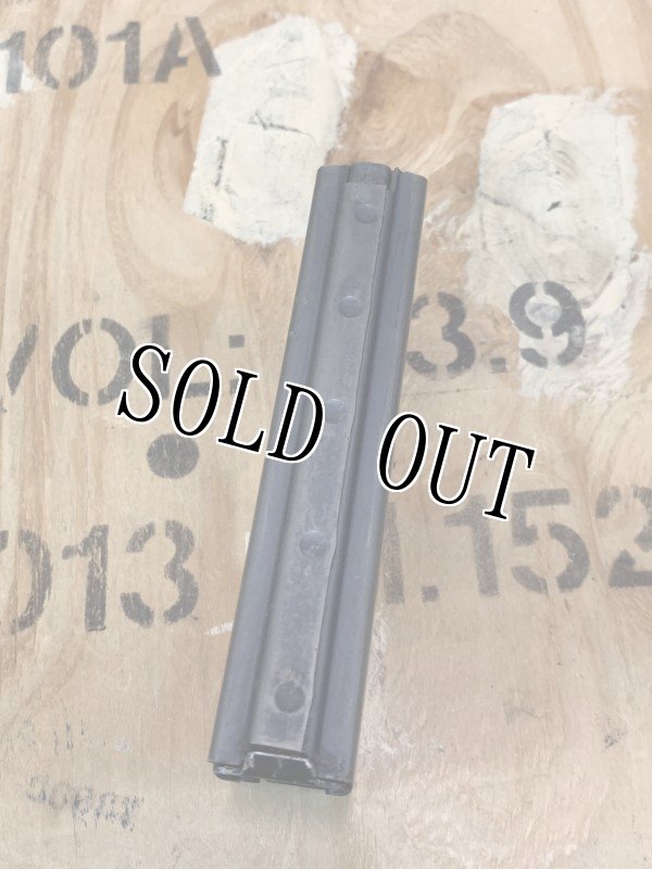 画像2: 米軍実物 COLT AR-15 M16/5.56mm 20連マガジン  (2)