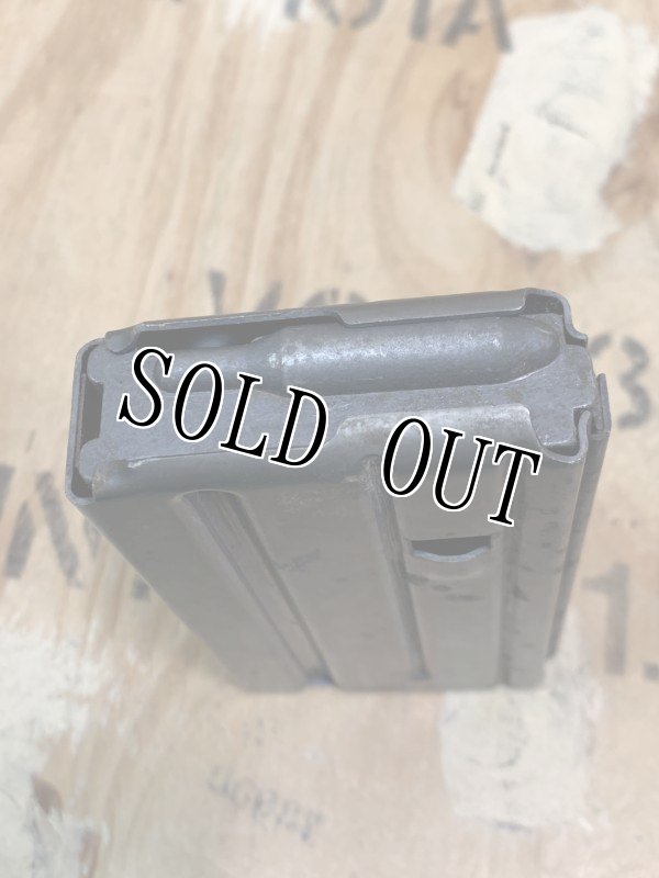 画像5: 米軍実物 COLT AR-15 M16/5.56mm 20連マガジン  (5)