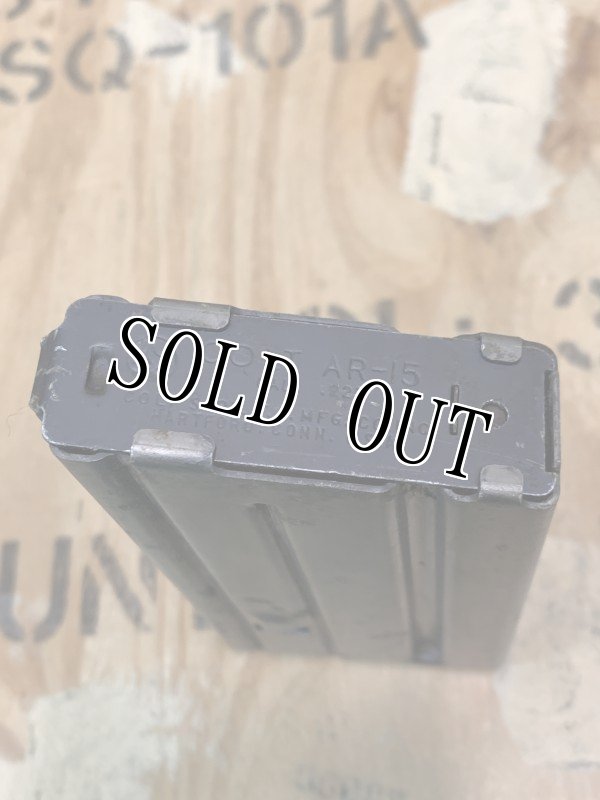 画像6: 米軍実物 COLT AR-15 M16/5.56mm 20連マガジン  (6)