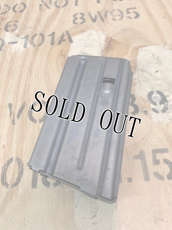 画像3: 米軍実物 COLT AR-15 M16/5.56mm 20連マガジン  (3)