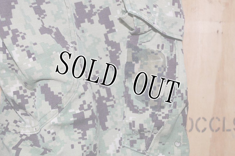 画像4: 米軍実物,US NAVY, AOR2 NUW 迷彩パンツ TYPEIII L-S (4)