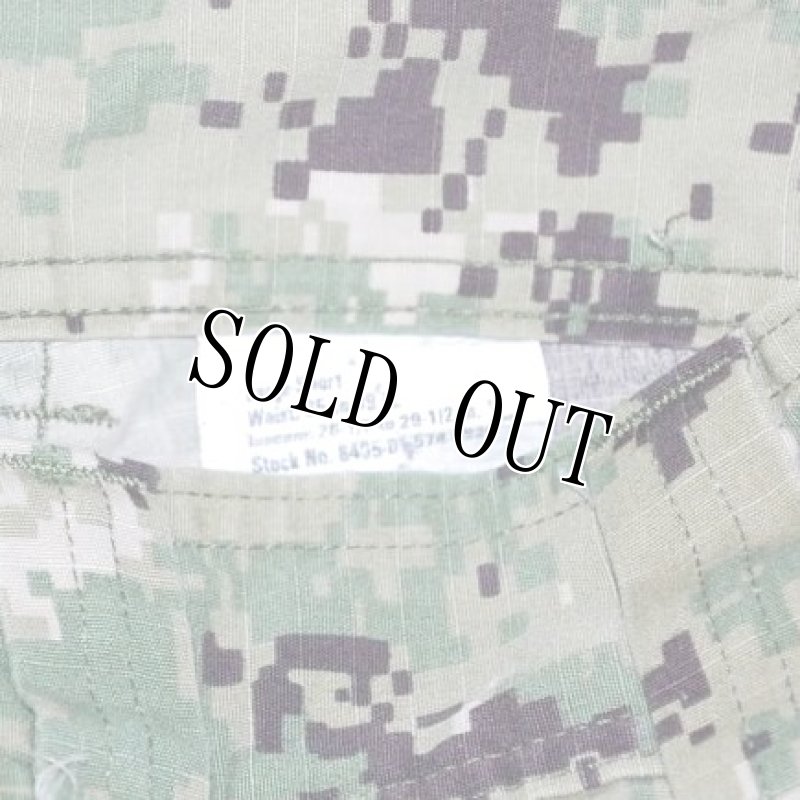 画像9: 米軍実物,US NAVY, AOR2 NUW 迷彩パンツ TYPEIII L-S (9)