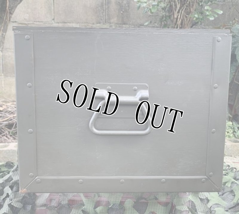 画像4: 米軍実物 FOOT LOCKER TRUNK ミリタリー OD BOX  (4)